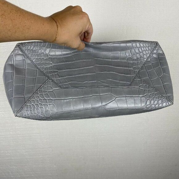 Vince Signature V Croc Embossed Leather Tote Gray - Picture 3 of 12